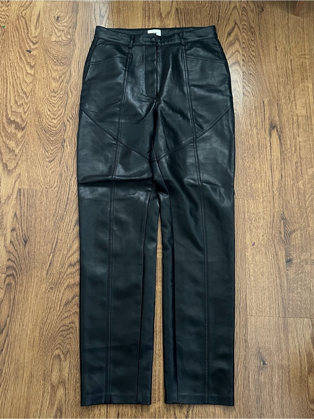 Wilfred Black Faux Leather vegan Pants straight cut size 6 classic high rise